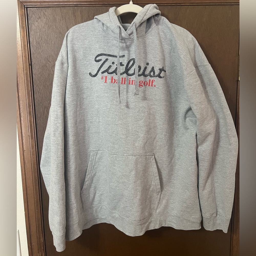 Titleist hoodie 2XL